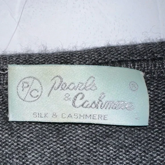 Pearls & Cashmere Women’s Textured Charcoal Grey Silk Cashmere Tee- Size Large - Picture 2 of 8